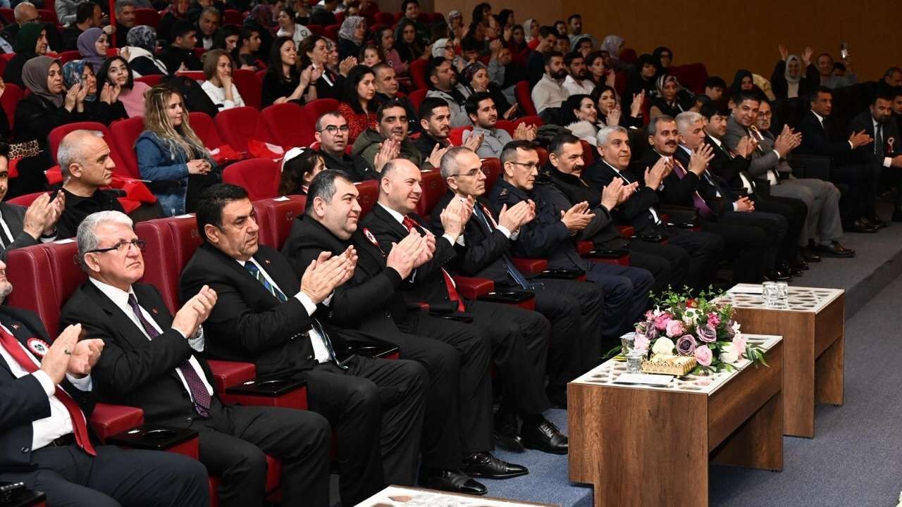 Osmaniye Valisi Serdengeçti Otizmli Evlatlarımızı Şehrin Her Köşesine Dahil Edeceğiz (3)