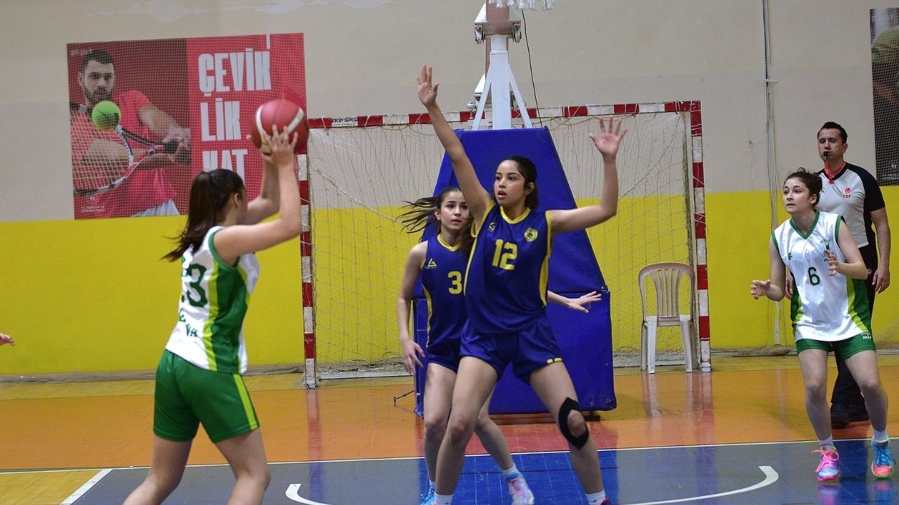 Osmaniye’de Basketbol Şöleni 3X3 Okul Sporları Grup Birinciliği Başladı