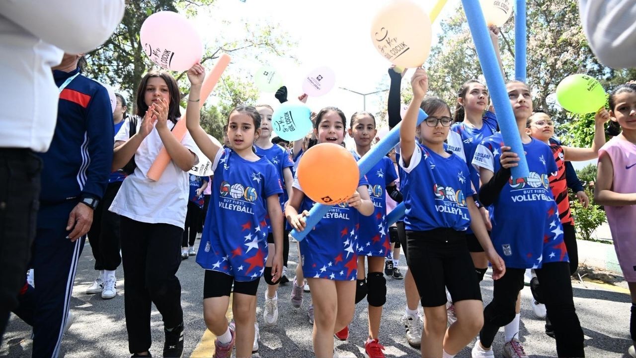 Osmaniye’de Bayram Havası Üniversite Yerleşkesi Çocukların Neşesiyle Doldu (1)