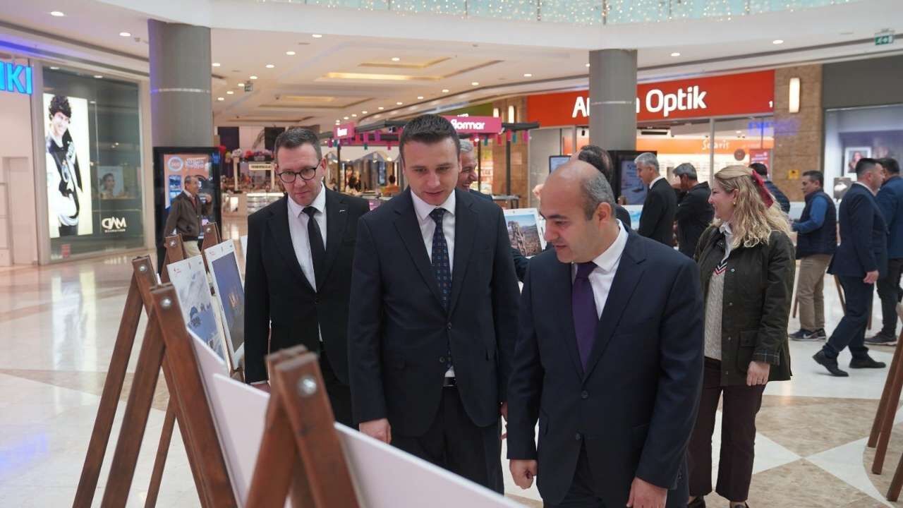 Osmaniye’de Bereketin Yüzyılı Rüzgarı Tarım Ve İnsan Fotoğraf Sergisi Açıldı (3)