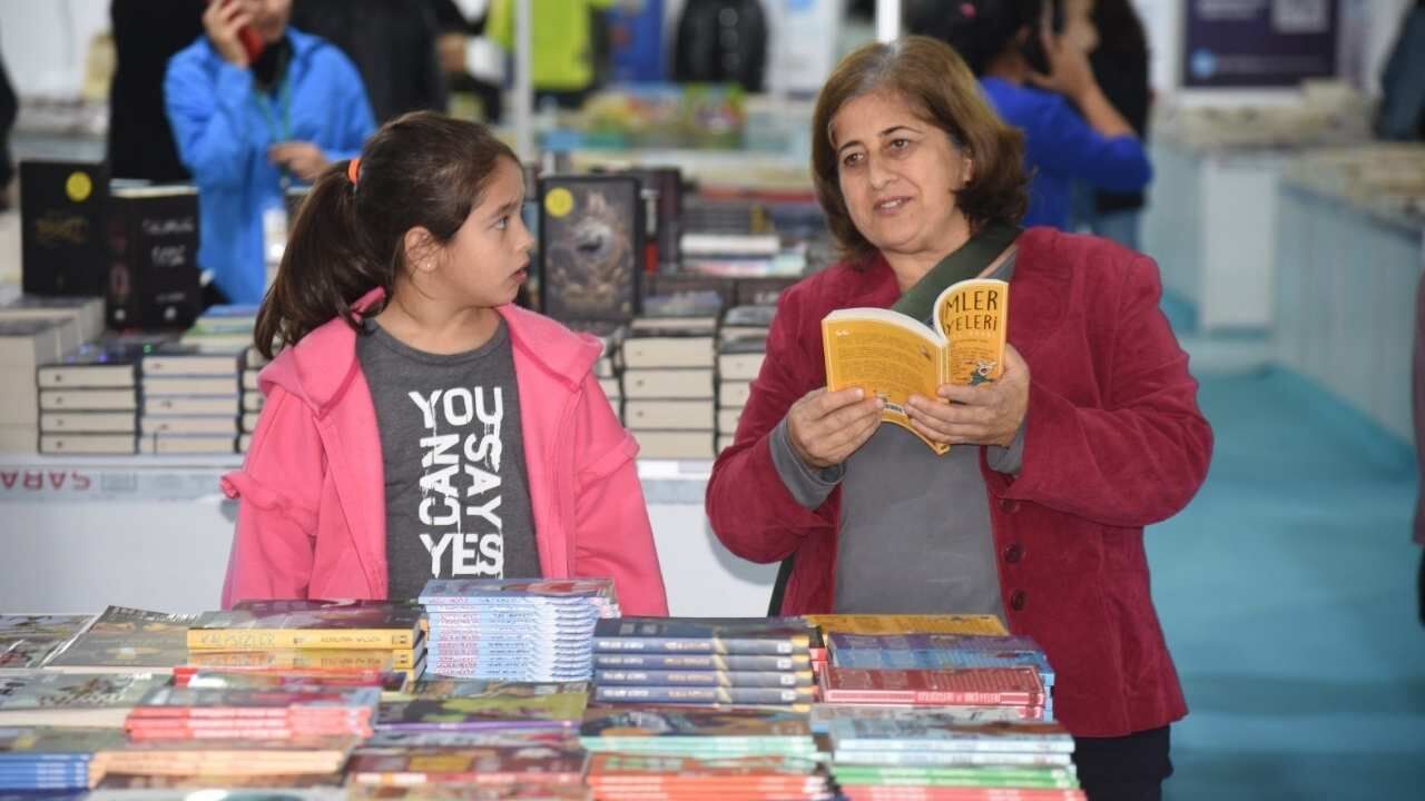 Osmaniye'de Dev Kitap Şöleni İçin Geri Sayım Başladı (3)