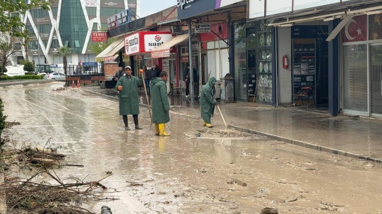 Osmaniye'de Gece Felaketi Yaşadılar, Sabah Acı Manzarayla Uyandılar! (2)