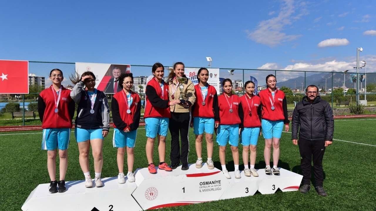 Osmaniye'de Gençler Sahaya İndi Gelecek Güvende Turnuvası'nda Şampiyonlar Belli Oldu! (5)