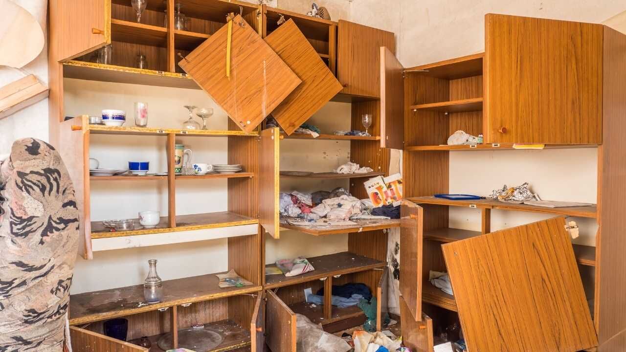 Osmaniye'de Hırsızlara Davetiye Çıkaran Büyük İhmal Ortaya Çıktı (4)