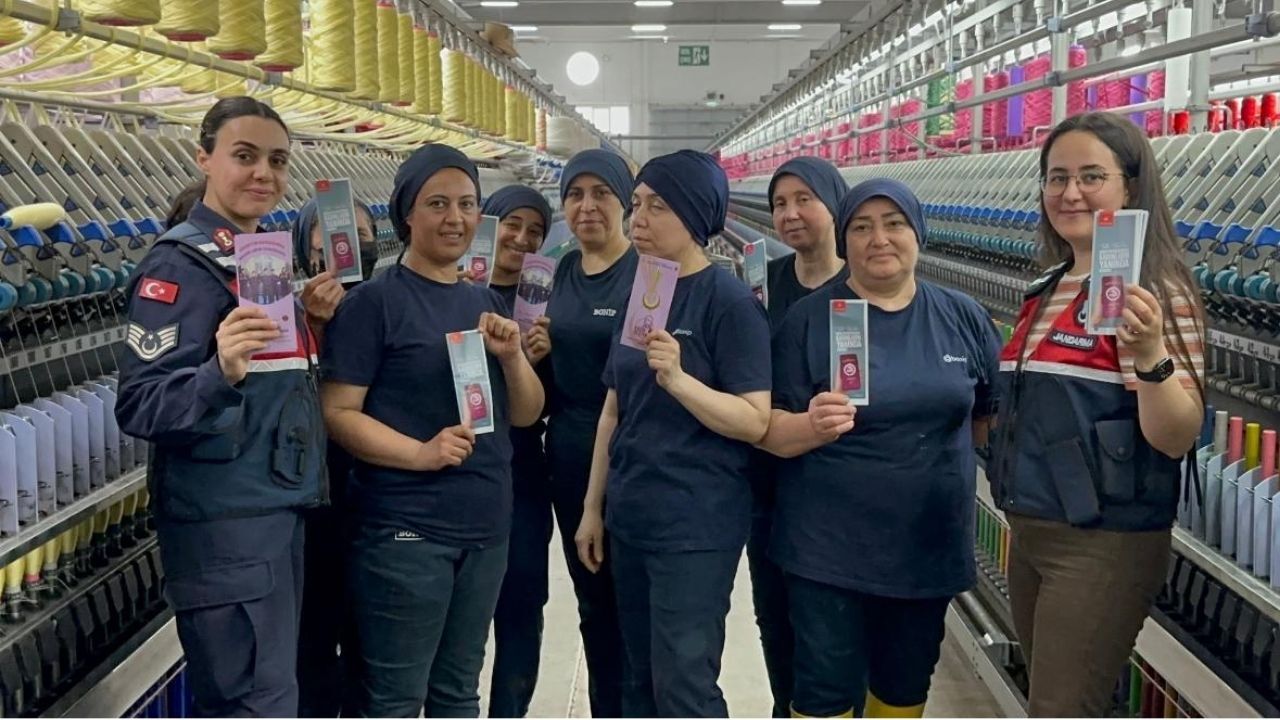 Osmaniye'de Jandarmadan Kadın İşçilere Kades Eğitimi (2)