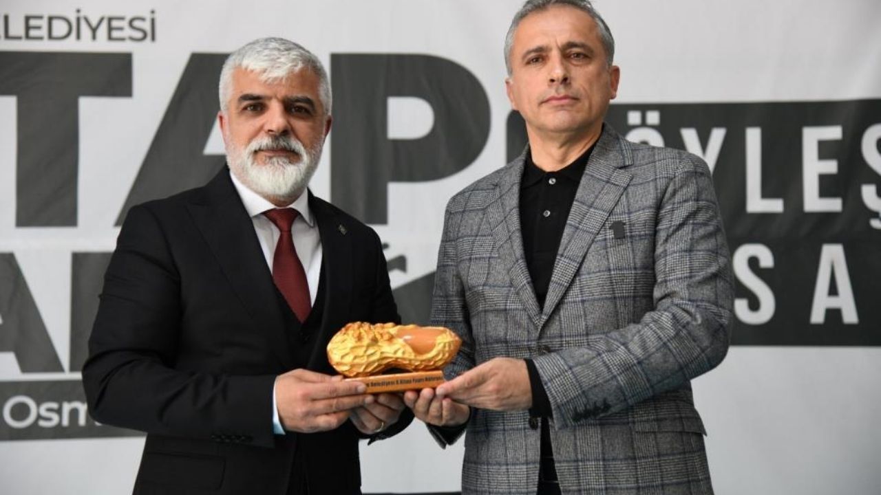 Osmaniye'de Kitap Tutkunları Buluştu 8. Kitap Fuarı'na 30 Bin Ziyaretçi! (1)