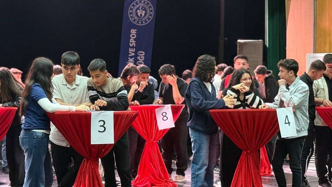 Osmaniye’de Kültür Ve Sanat Yarışmaları Başladı! (2)