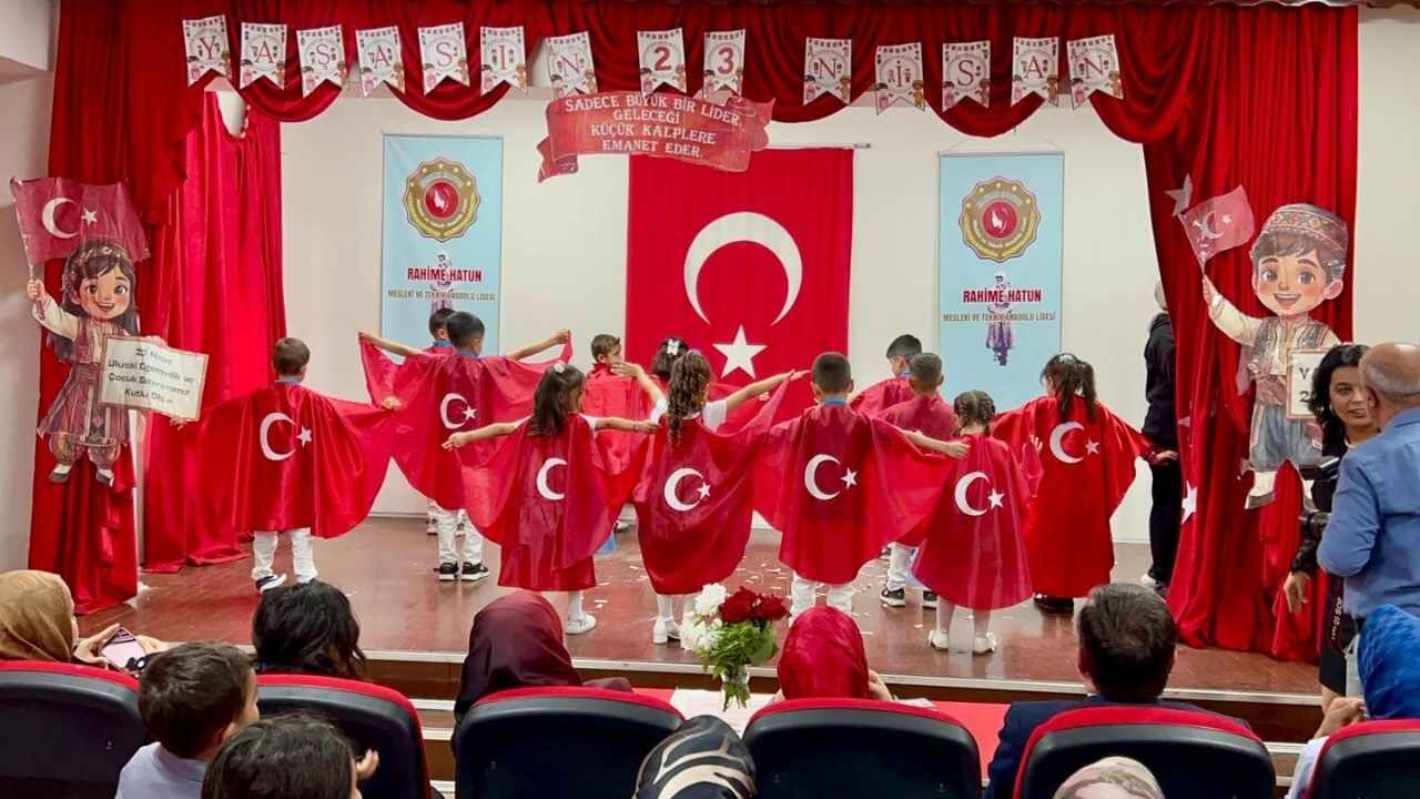 Osmaniye'de Miniklerin Bayram Sevinci Görülmeye Değerdi (4)