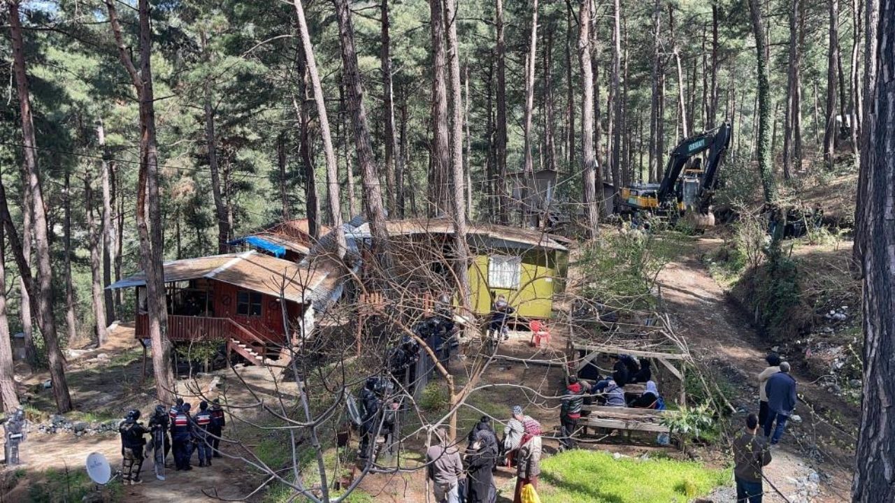 Osmaniye’de O Köylerde Taş Üstünde Taş Kalmadı! Benim Evim Yıkılmaz Demeyin 31 Yayla Evi Yıkıldı (2)