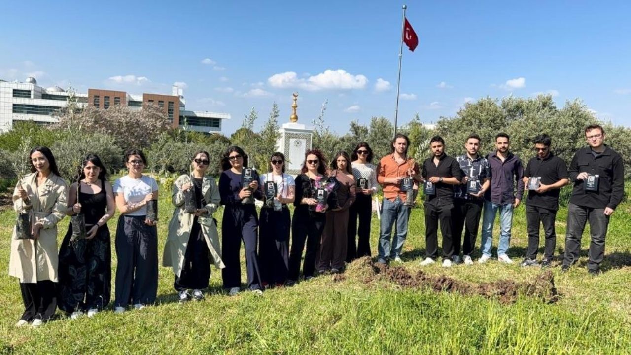 Osmaniye’de Okü Öğrencileri Kahramanmaraş Şehitleri İçin Fidan Dikti (3)