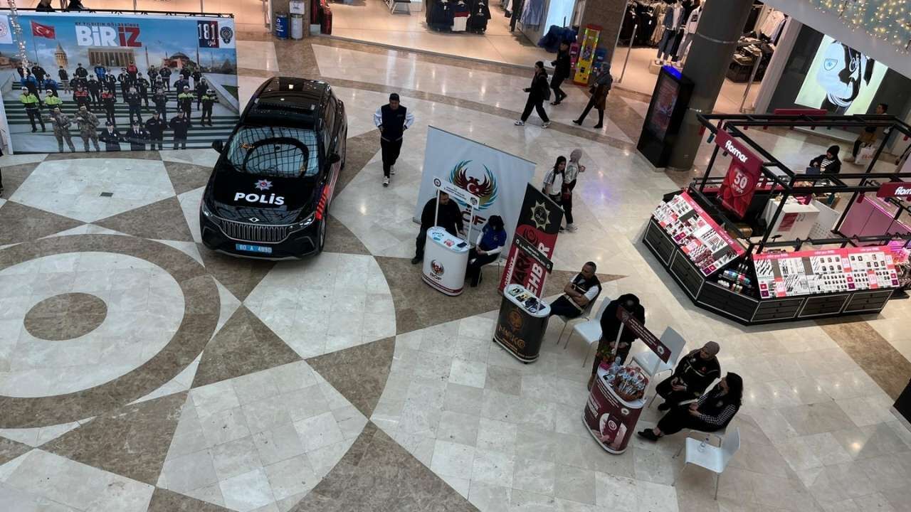 Osmaniye’de Polis Haftası Hareketliliği Avm’de Kurulan Stantlar Ilgi Odağı Oldu (1)