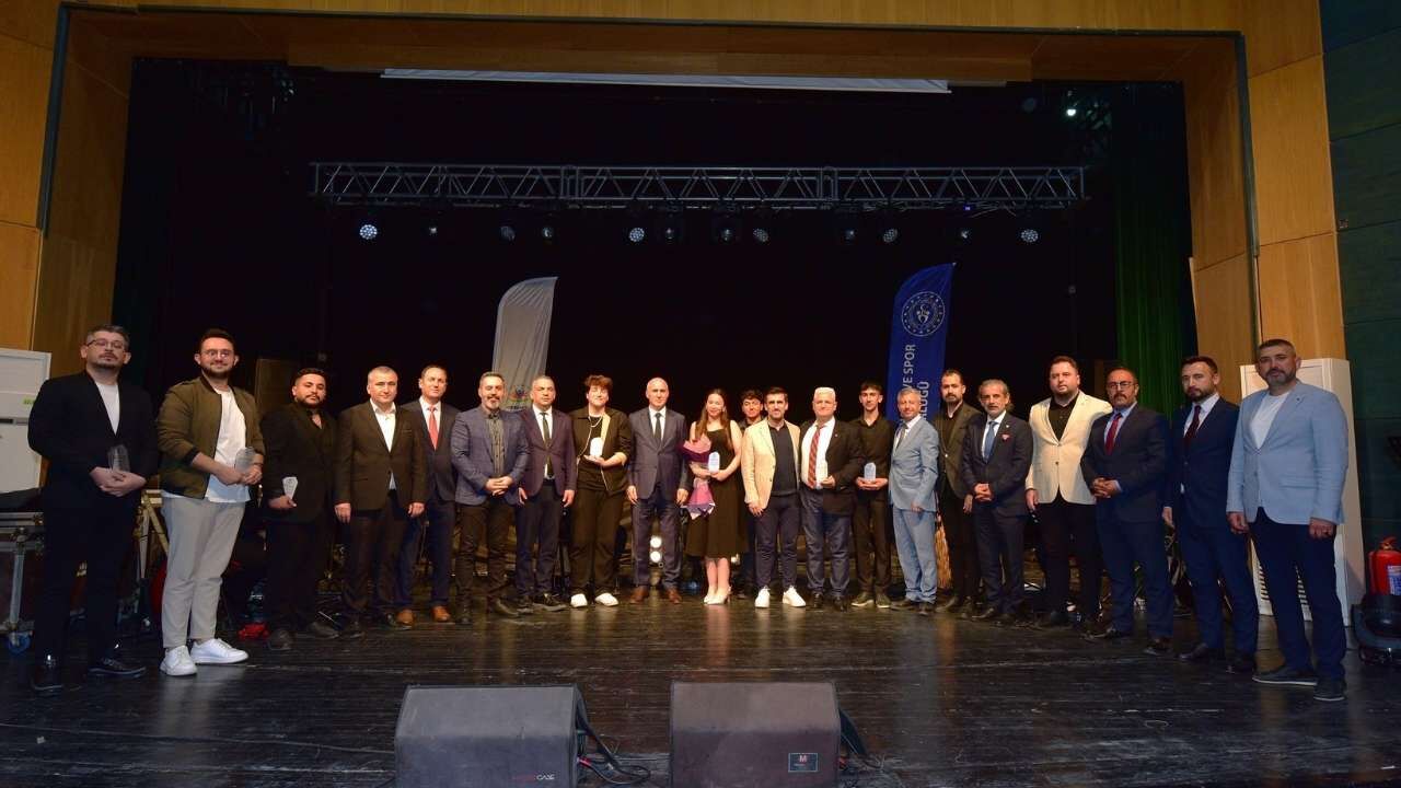 Osmaniye’de Sanat Rüzgarı Genç Yetenekler Bölge Finali Yolunda! (7)