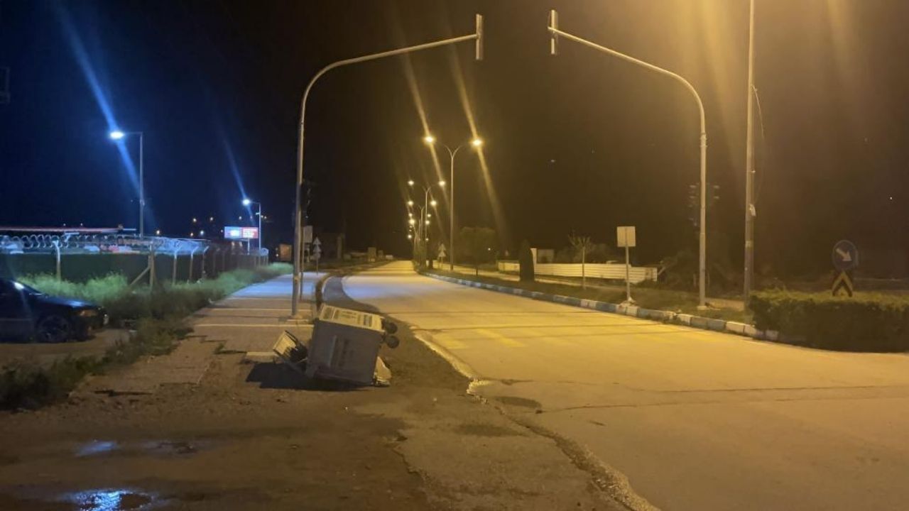 Osmaniye'de Şiddetli Fırtına Güneş Enerjileri Havada Uçuştu! (1)