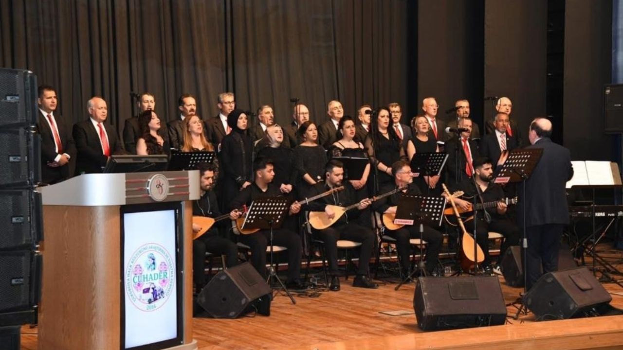 Osmaniye’de Türk Halk Müziği Rüzgarı Esti Ezgilerle Dokunan Bahar Konseri (2)