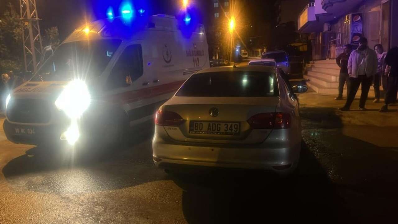 Osmaniye'de Zincirleme Kaza: 3 Araç Çarpıştı, 2 Yaralı-4