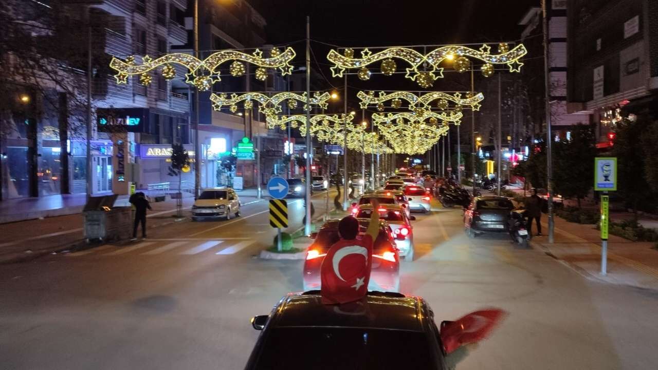 Türkiye'nin Dünya Kupası Gururu Osmaniye'de Coşkuyla Kutlandı (1)