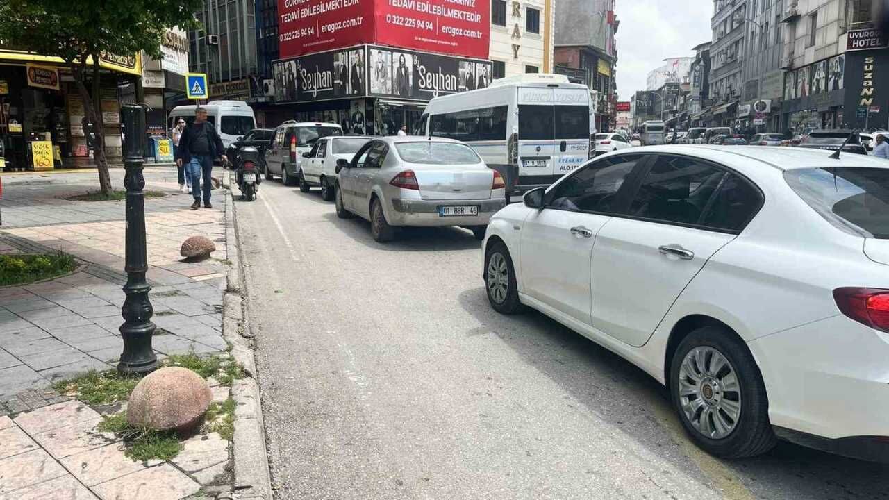 Adana’da Gereksiz Korna Kullanımı Vatandaşları İsyan Ettirdi (1)
