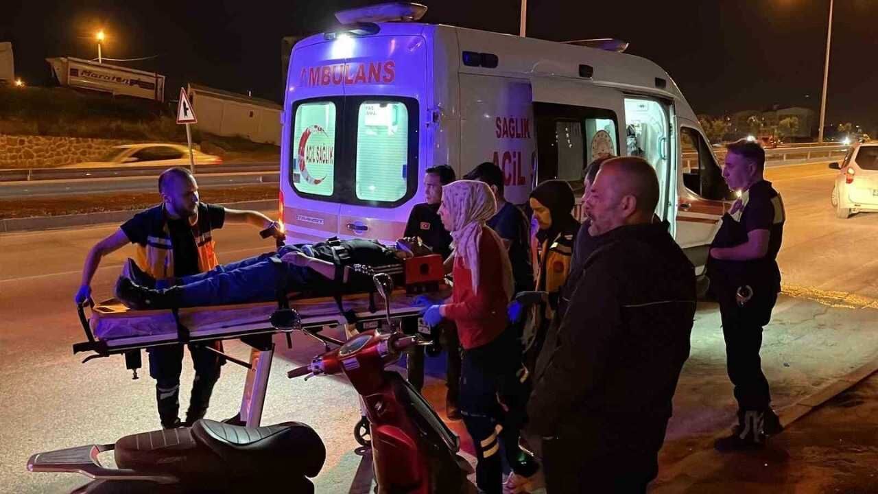 Antakya Çevreyolunda İki Motosiklet Çarpıştı İki Kişi Yaralandı (1)