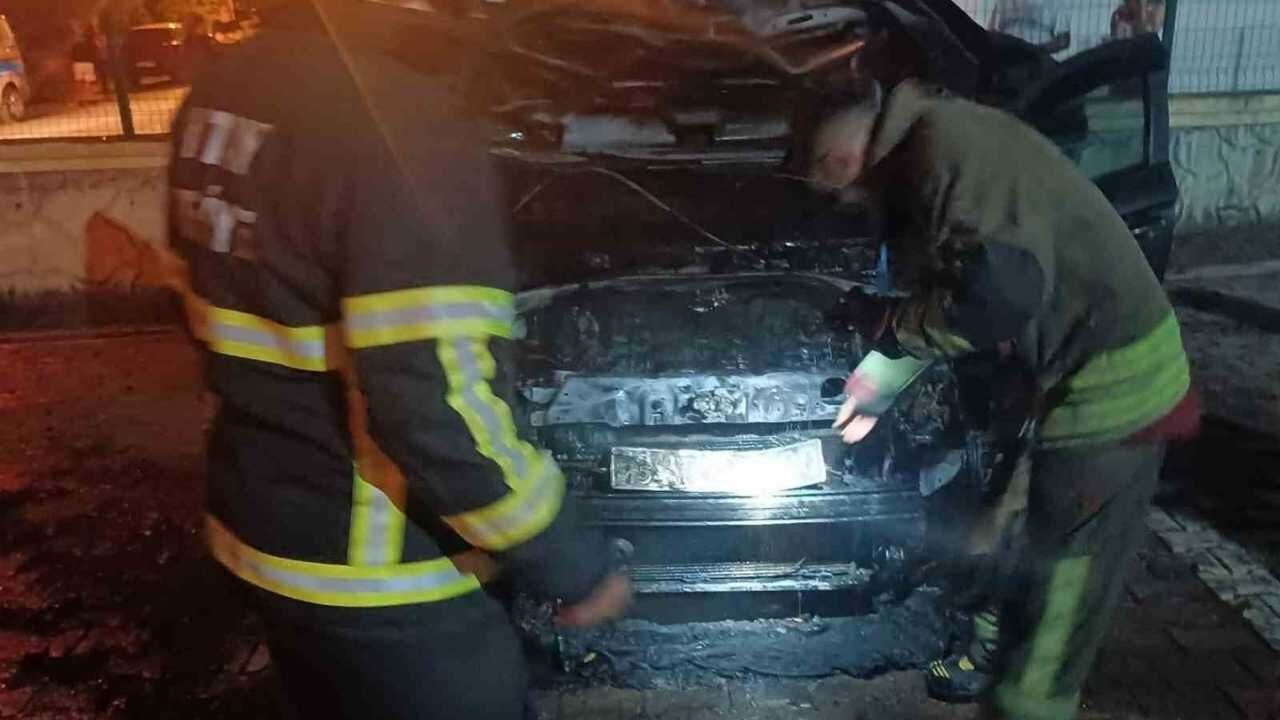 Dörtyol Kışlalar Mahallesi’nde Korkutan Yangın (1)