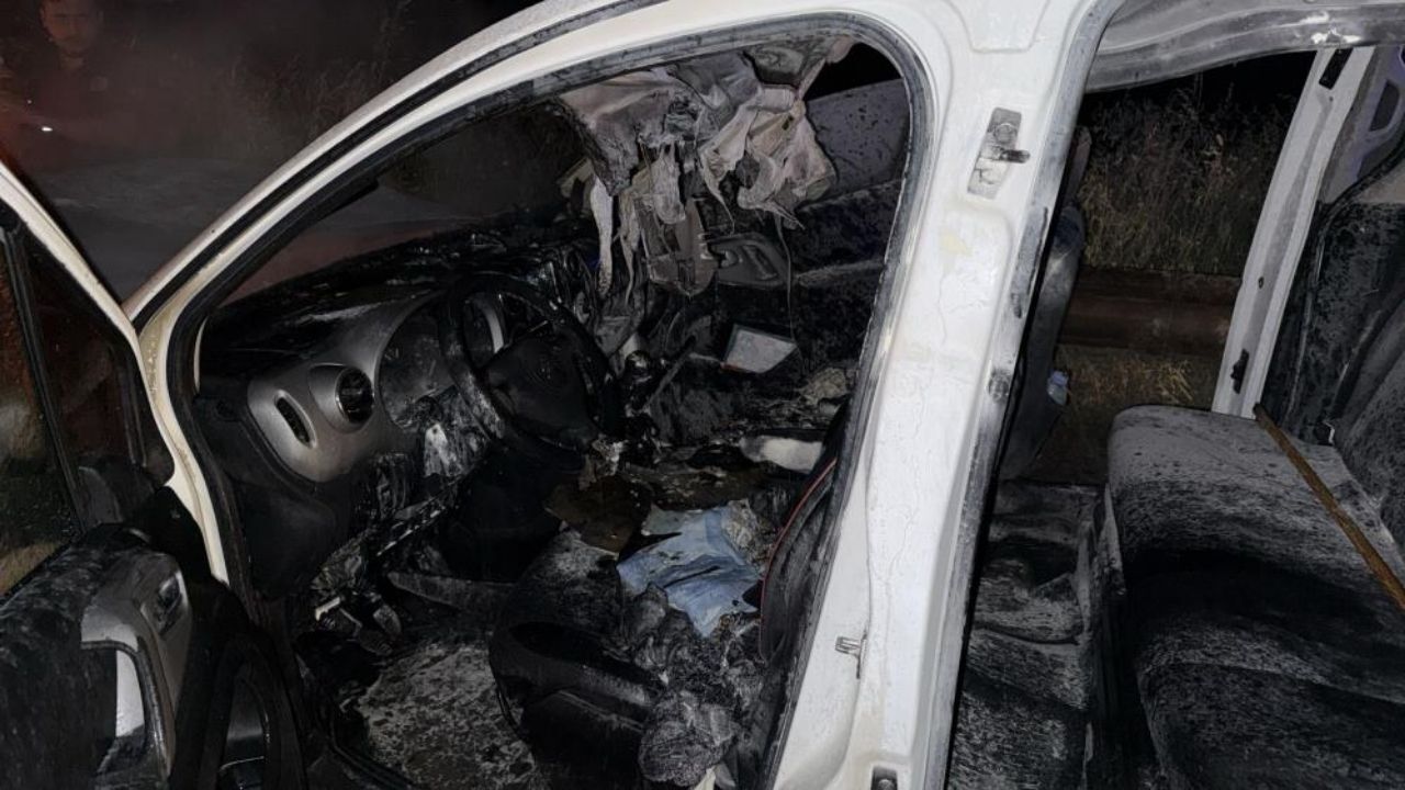 Düziçi Bahçe Yolunda Seyir Halindeki Araç Alev Alev Yandı! (1)
