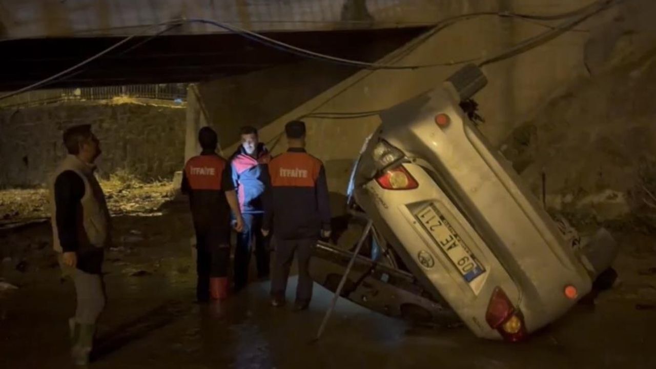 Düziçi’nde Otomobil Su Kanalına Uçtu 3 Yaralı!