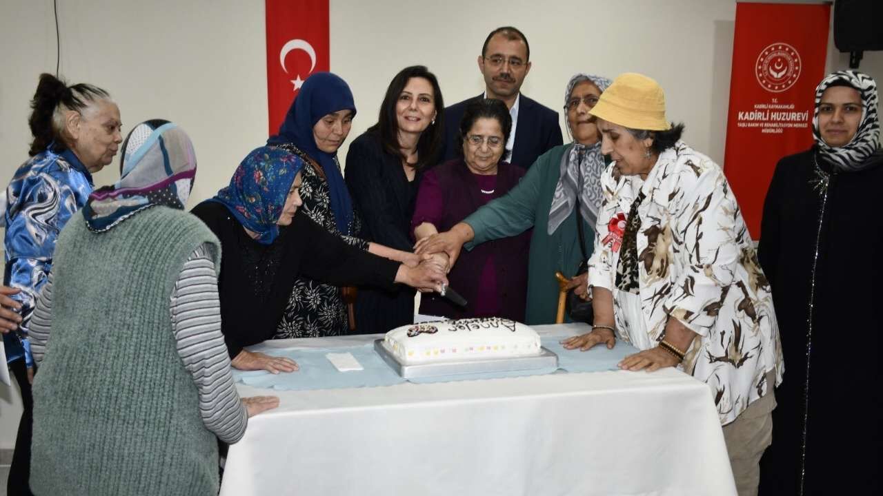 Kadirli Huzurevi’nde Anlamlı Anneler Günü Ziyareti (2)