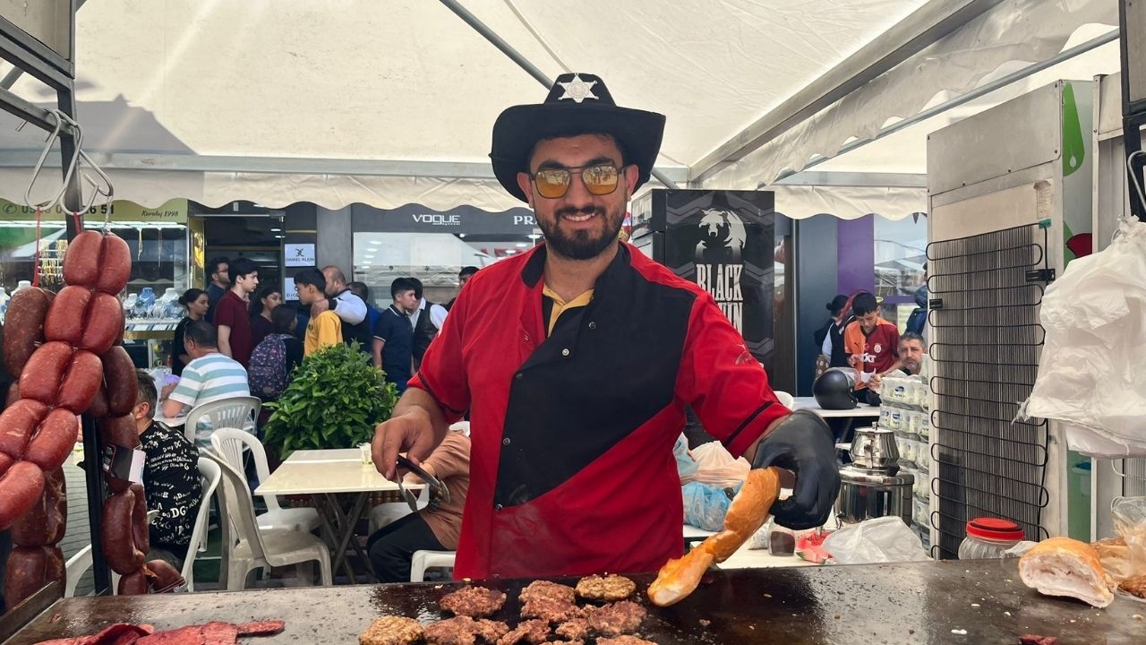 Lezzet Festivali’nde Renkli Görüntüler! Kebaptan Limonatacı Çocuklara Coşkulu Kutlama (5)