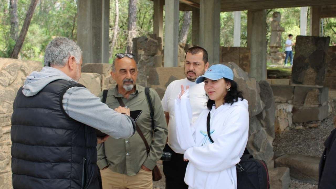Okü Arkeoloji Öğrencileri Karatepe’de Tarihin İzini Sürdü (6)