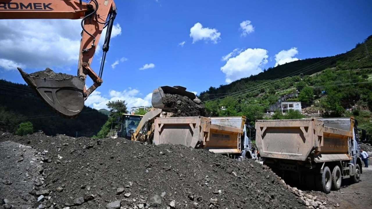 Osmaniye Bahçe’de Sel Sonrası Son Durum Ne Vali Serdengeçti Açıkladı! (6)