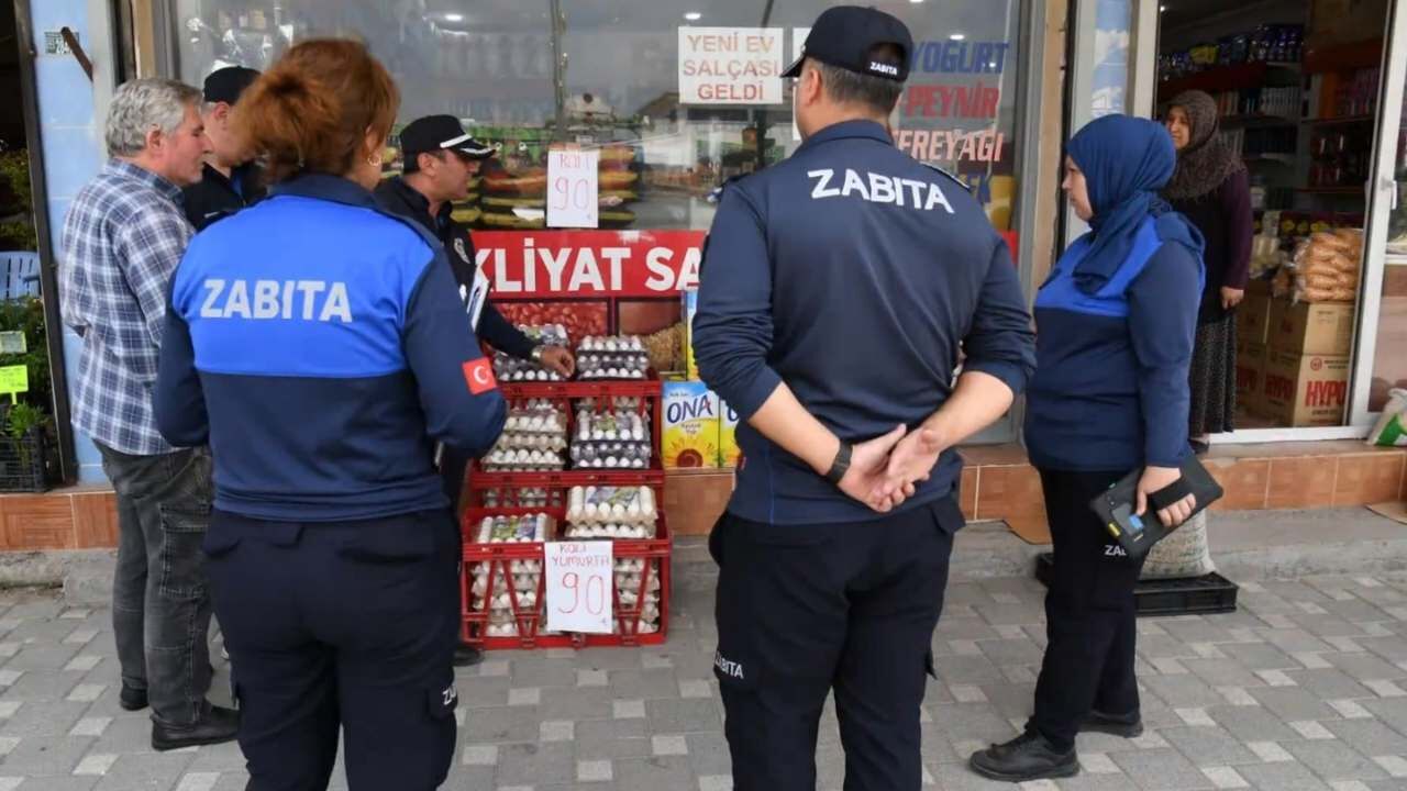Osmaniye Belediyesi Kaldırım İşgali Denetimi Zabıta Sahaya İndi (2)