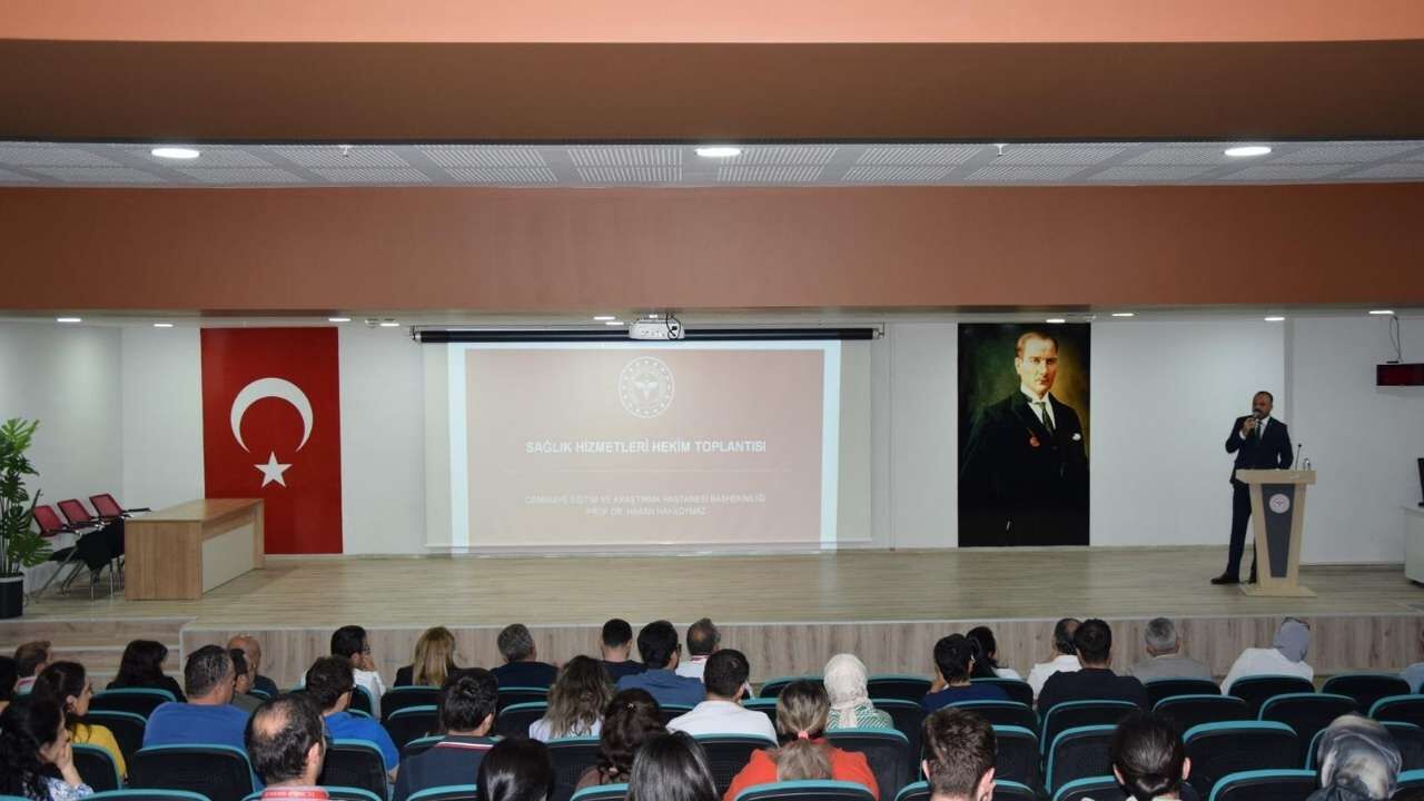 Osmaniye Hastanesi Sağlık Hizmetleri Toplantısı (2)