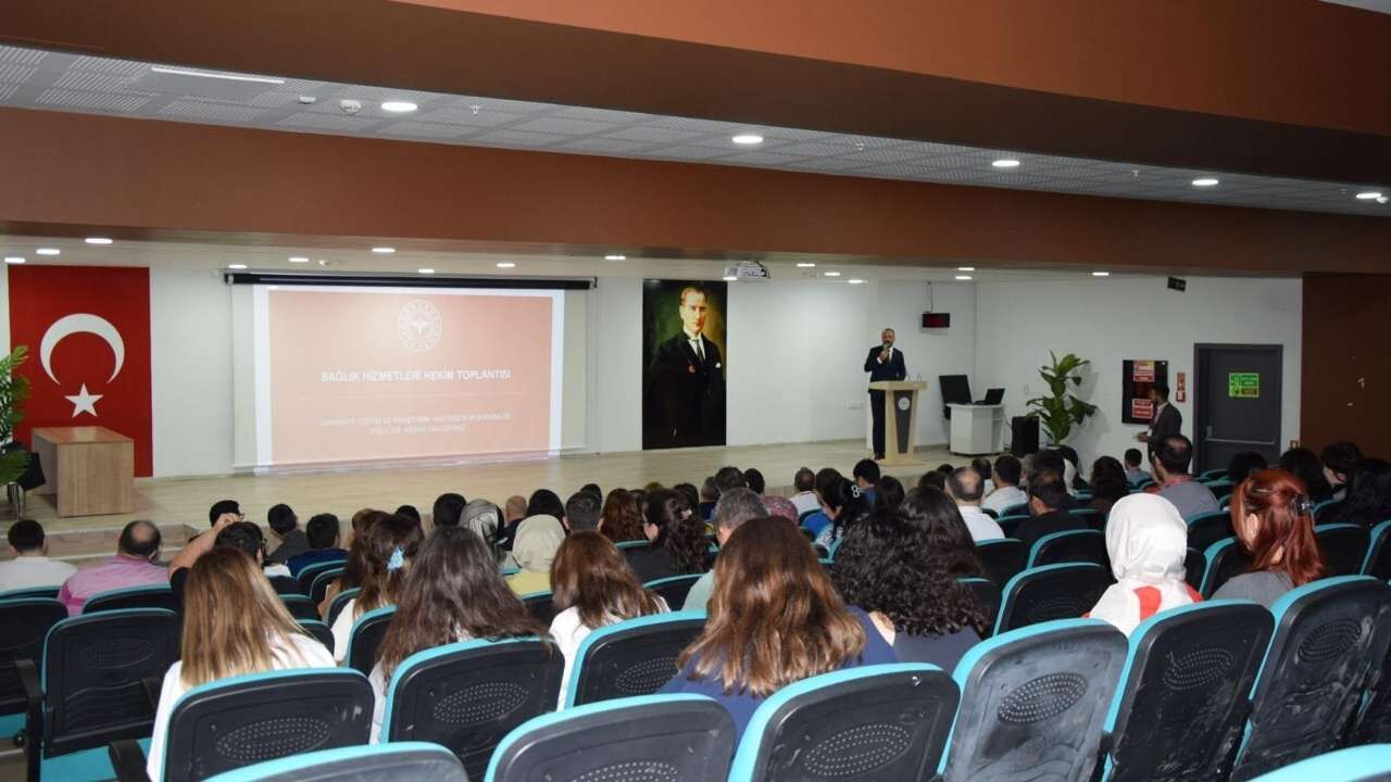 Osmaniye Hastanesi Sağlık Hizmetleri Toplantısı (3)