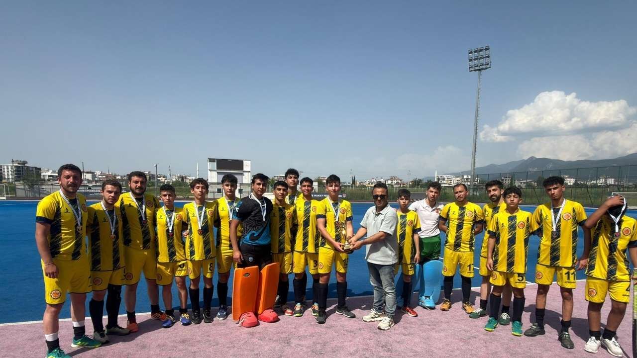 Osmaniye Hokey 1.Lig Şampiyonu Ego Spor (2)