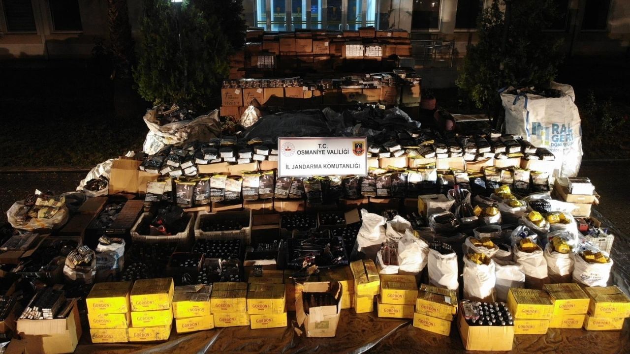 Osmaniye Jandarmasından Dev Operasyon 15 Milyon TL’lik Kaçak Malzeme Ele Geçirildi