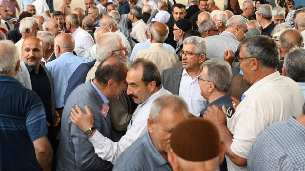 Osmaniye Kadirli'de Hacı Adayları Dualarla Uğurlandı