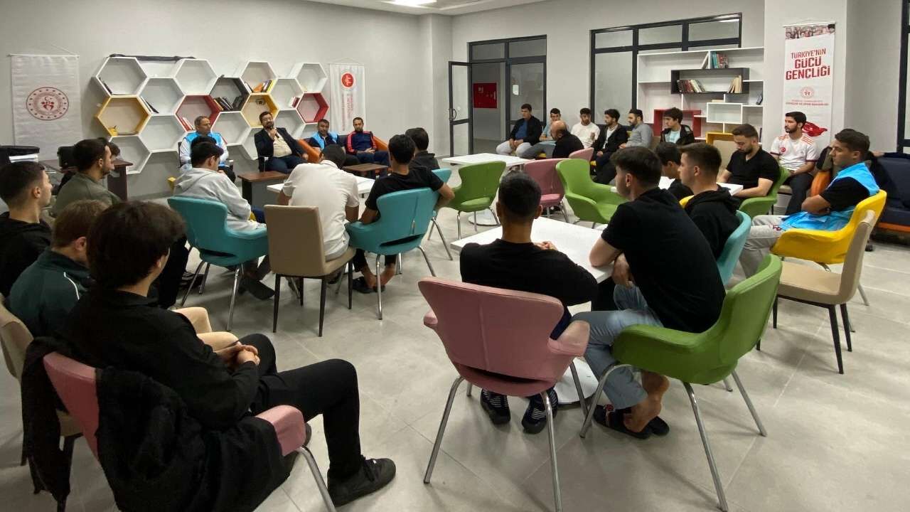 Osmaniye Üniversitelere Moral Gecesi (2)
