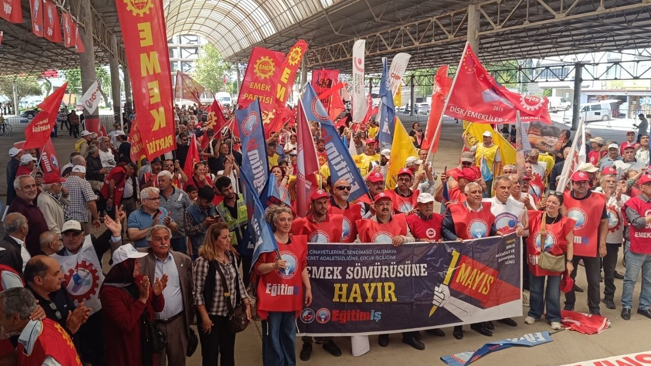 Osmaniye’de 1 Mayıs Kutlamaları Büyük Bir Katılımla Gerçekleşti (3)