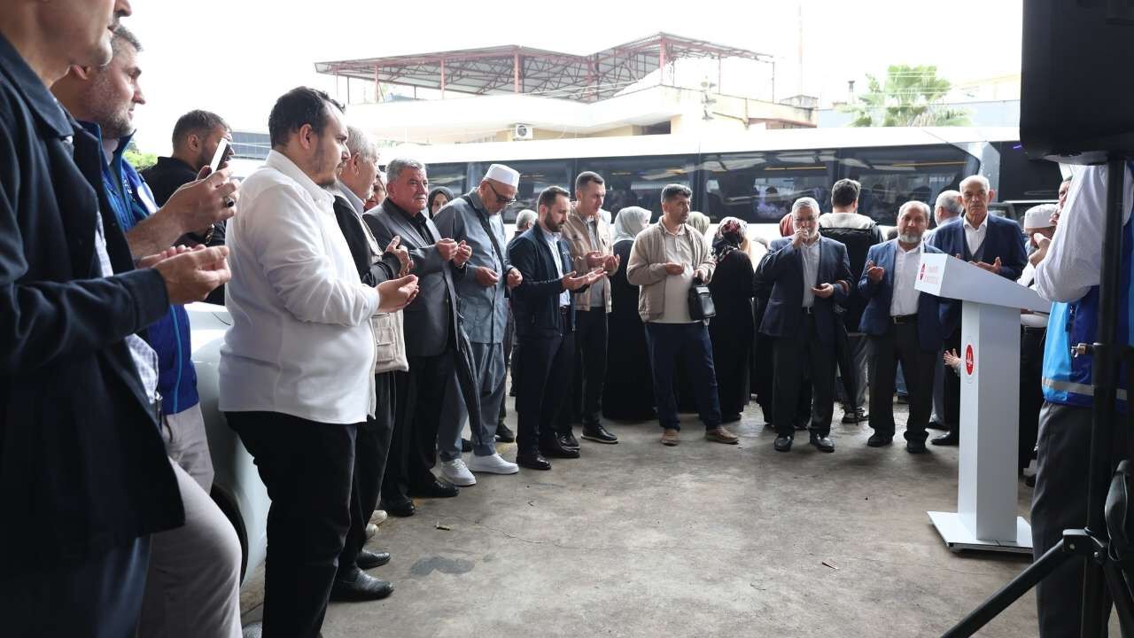 Osmaniye'de 238 Hacı Adayı Ugurlandı (2)