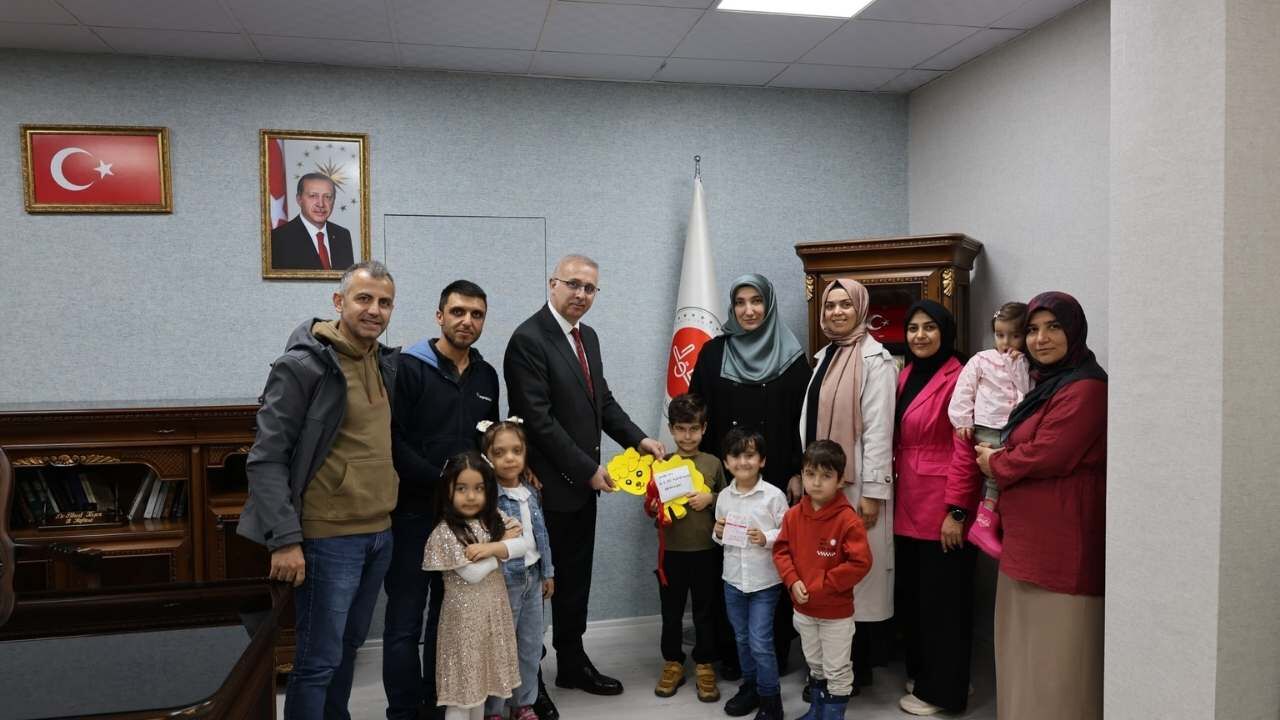 Osmaniye'de Çocuklardan Tam 8 Hisselik Kurban Bağışı! (1)