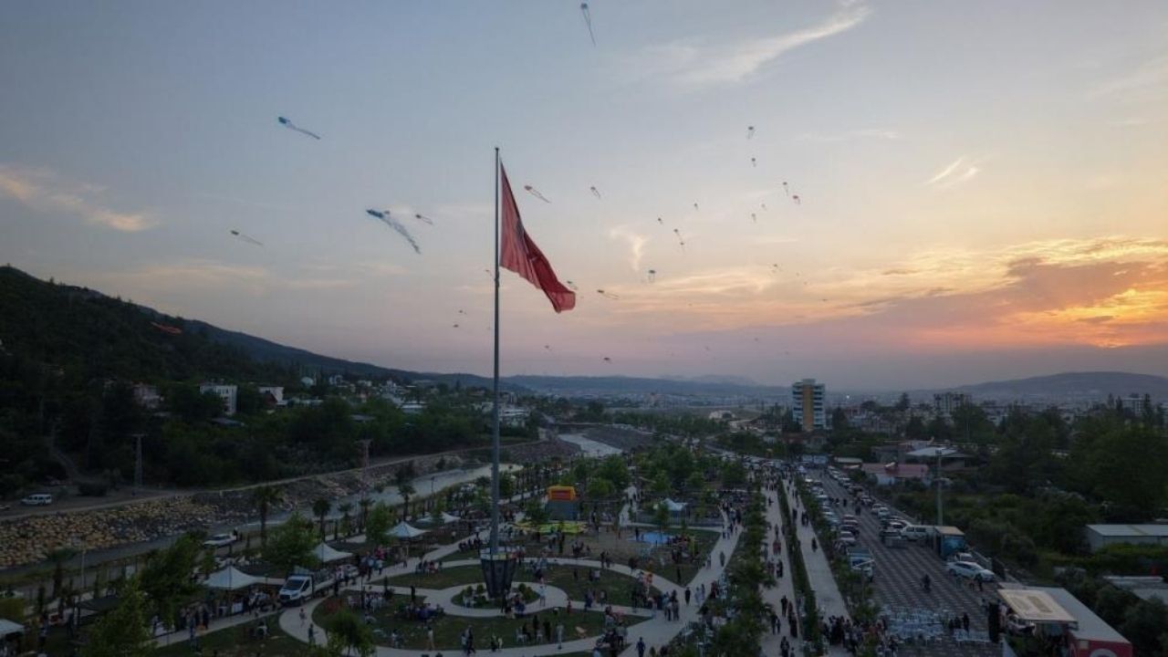 Osmaniye Uçurtma Şenliği’nde Rekor-2