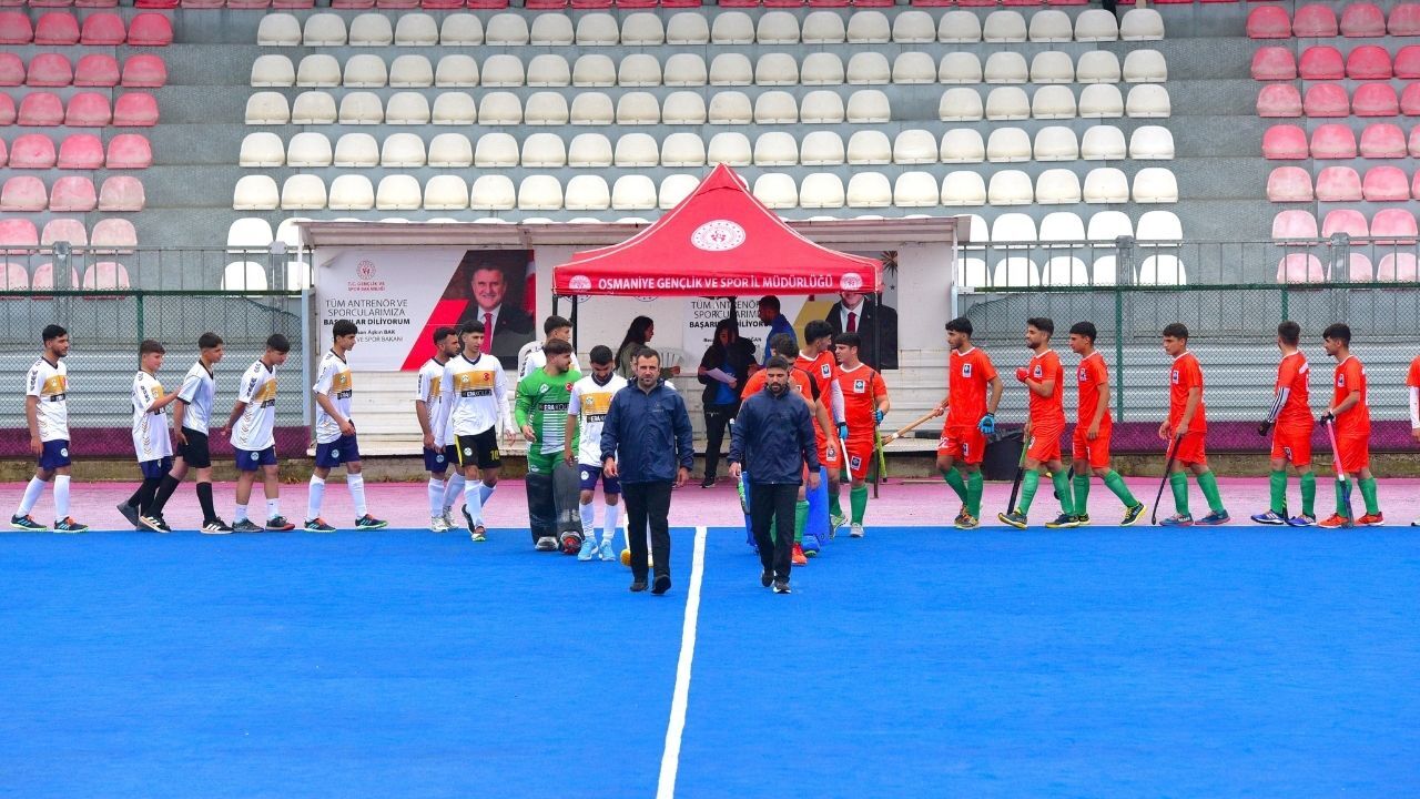 Osmaniye’de Hokey Heyecanı Başladı İlk Maçta Gol Yağmuru!