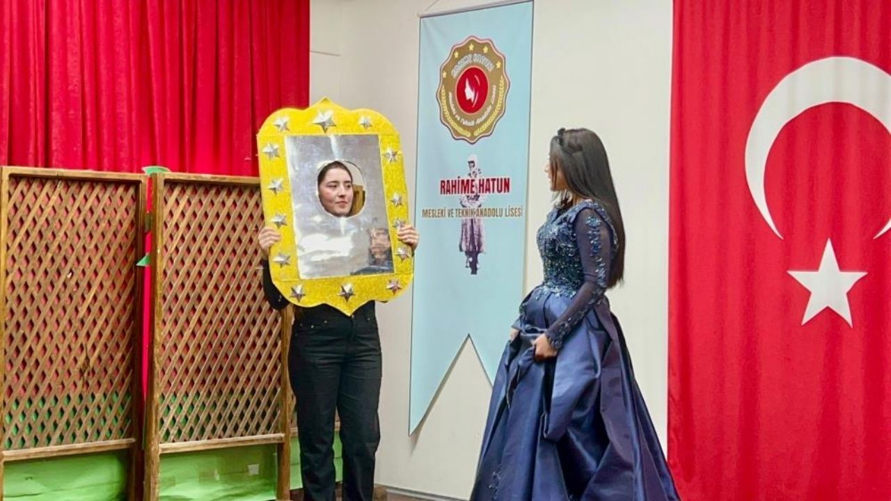 Osmaniye’de Meslek Liselilerden Masal Tadında Etkinlik Ben Her Yerde Varım (2)