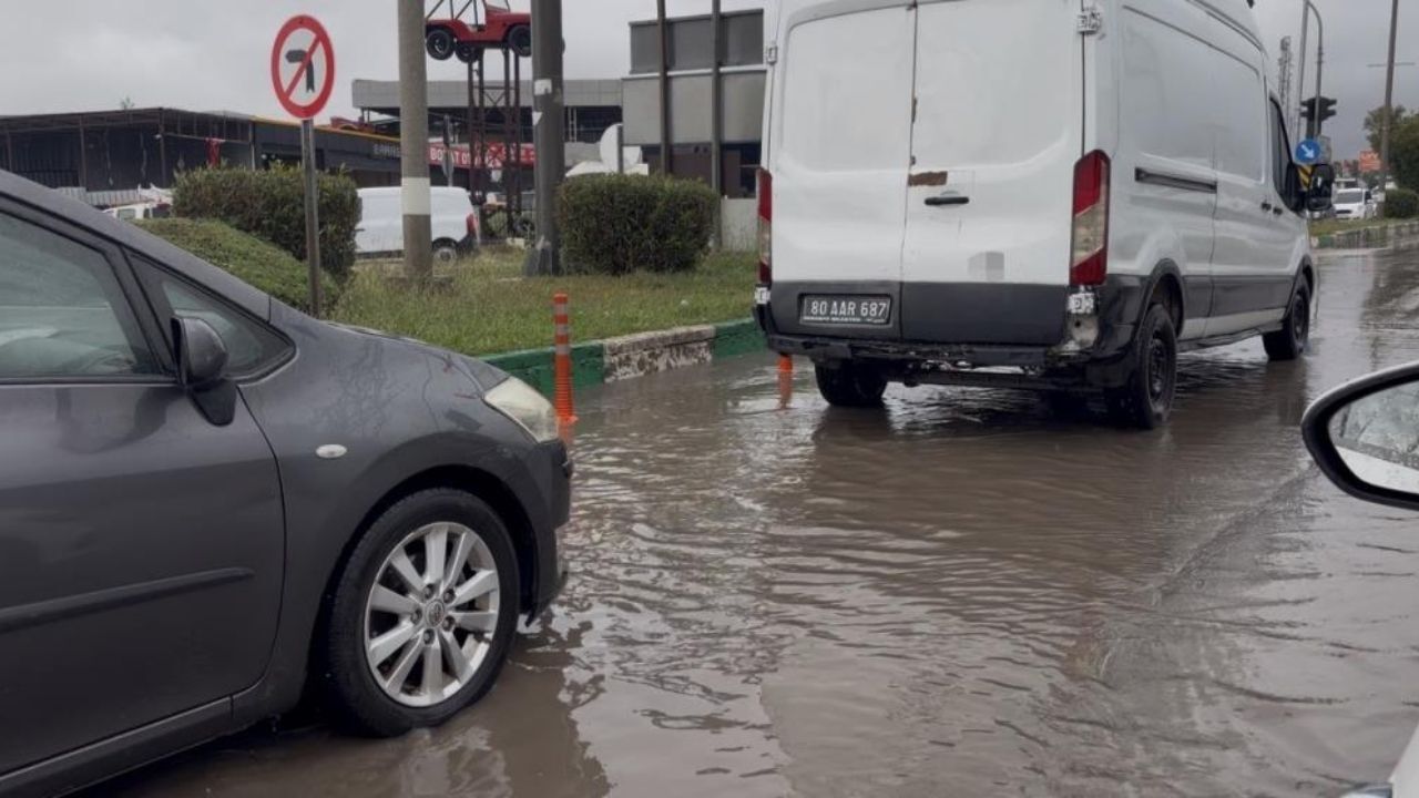 Osmaniye’de Şiddetli Sağanak! Zorkun Yaylası’na Dolu Yağdı! (1)