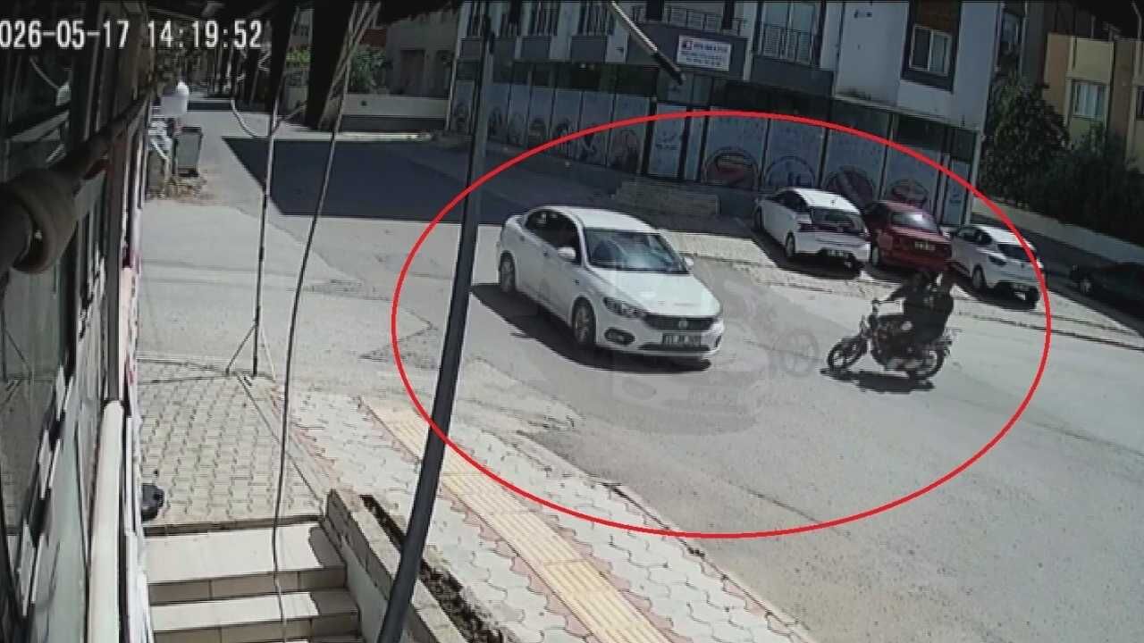 Otomobile Ok Gibi Saplanıp Havaya Uçtular (1)