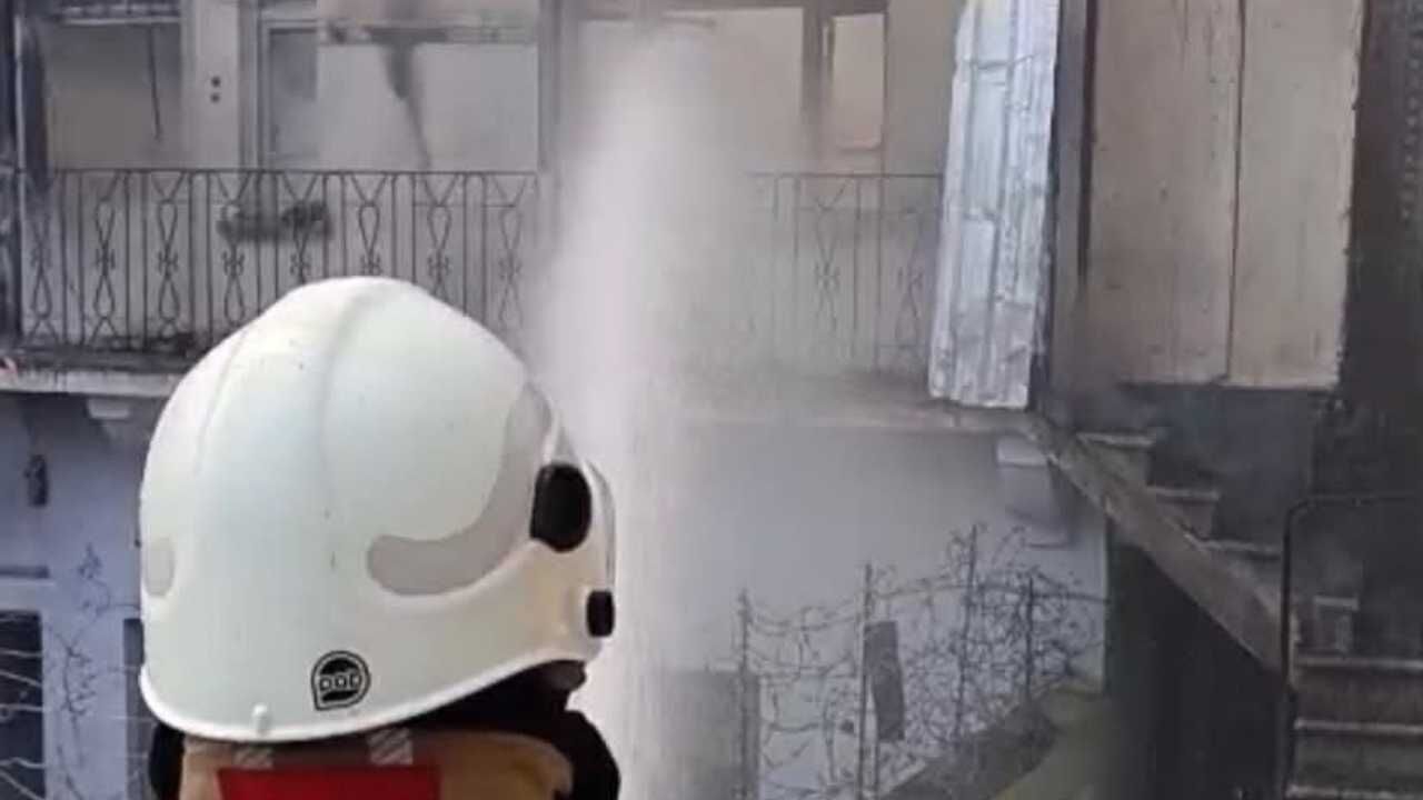 Reyhanlı’da Ev Yangını (1)
