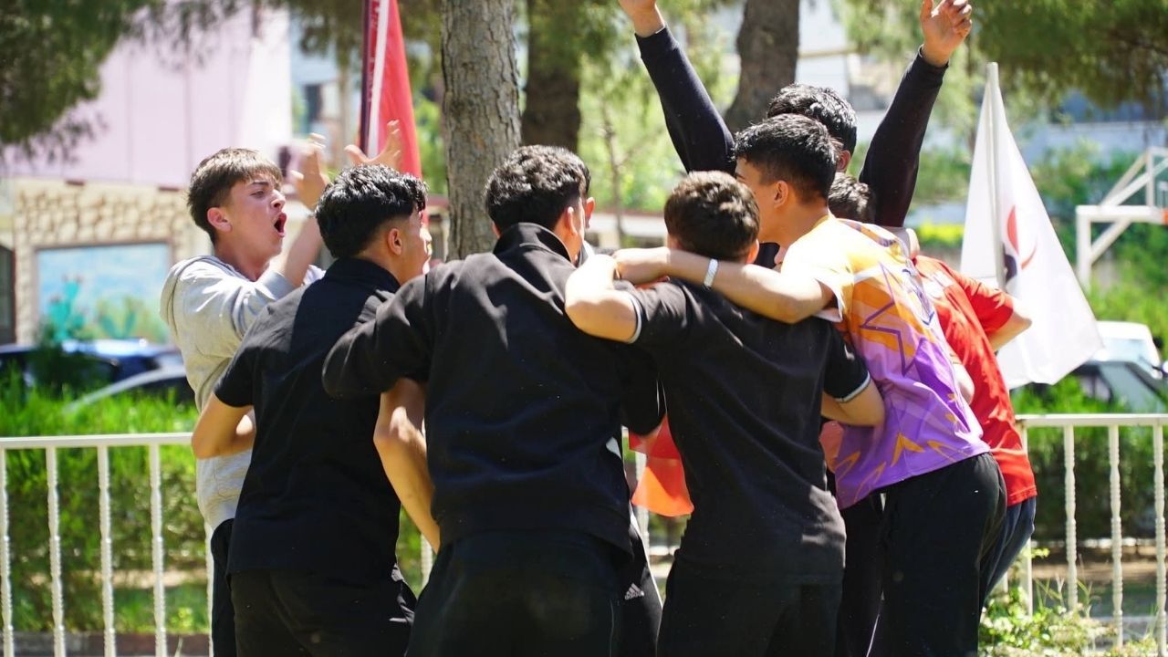 Samet Aybaba Osmaniye'de Çocukluk Günlerine Döndü (3)