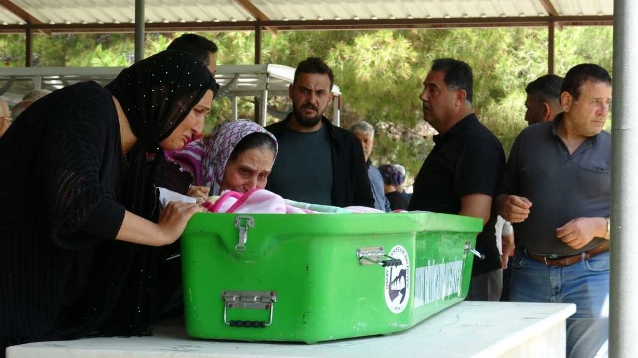 Sel Felaketinde Evladını Kaybeden Annenin Acı Dolu Feryadı Yürekleri Dağladı (2)