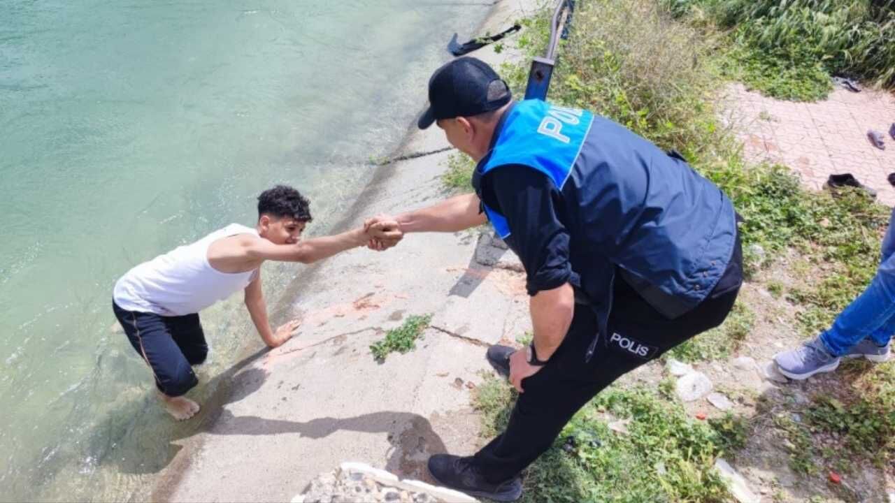 Adana'da 11 Kişi Boğuldu Gençler Tehlikeli Sularda Yüzmekten Vazgeçmedi (1)