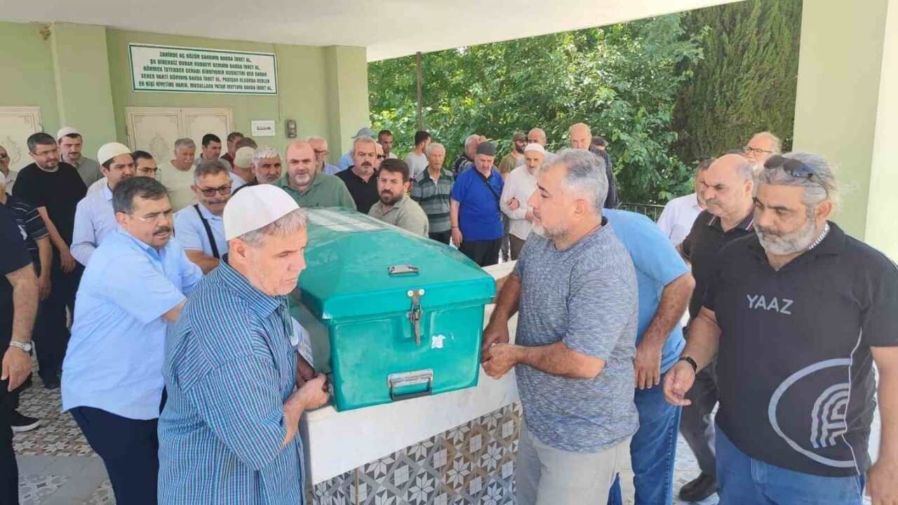 Adana’da Görme Engelli Çifti Belediye Otobüsü Ayırdı (1)
