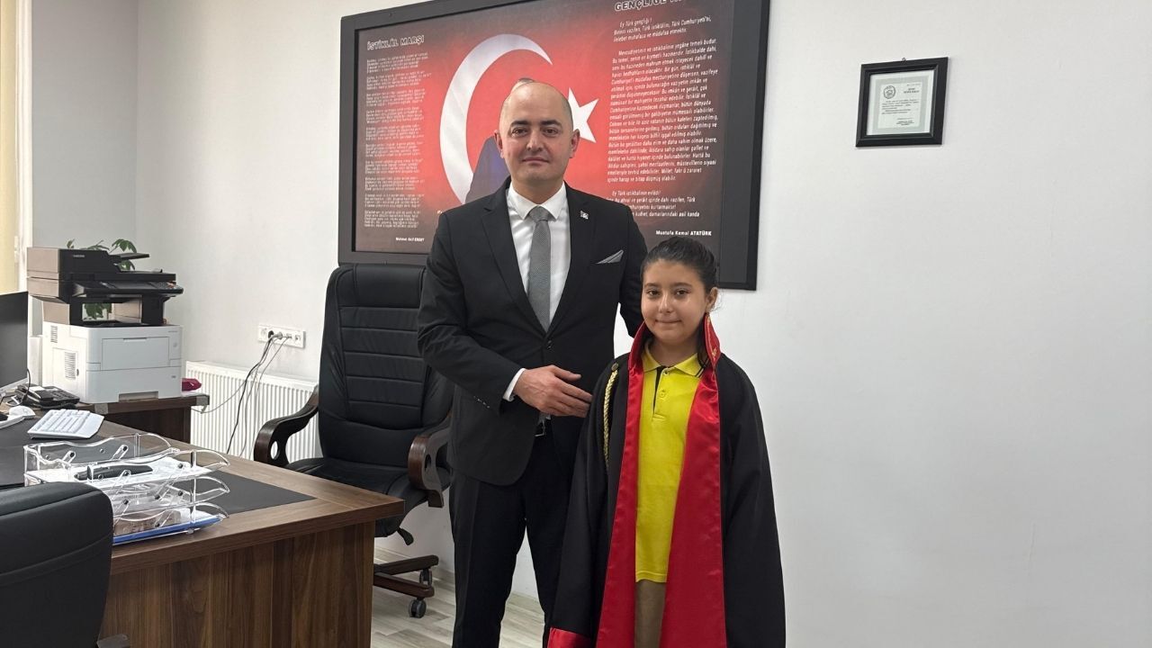 Başsavcı Arısoy Ve Müdürü Albak’tan Uygur İlkokulu’na Anlamlı Ziyaret (1)